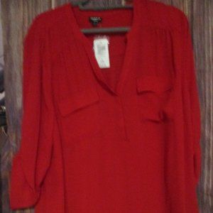 Torrid size 2 Red Harper NWT Blouse great basic
